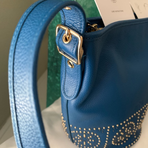 ⭐️💙COACH “RARE” GORGEOUS BLUE STUDDED SHOULDER BAG  PRISTINE INSIDE AND OUT! - Picture 10 of 12